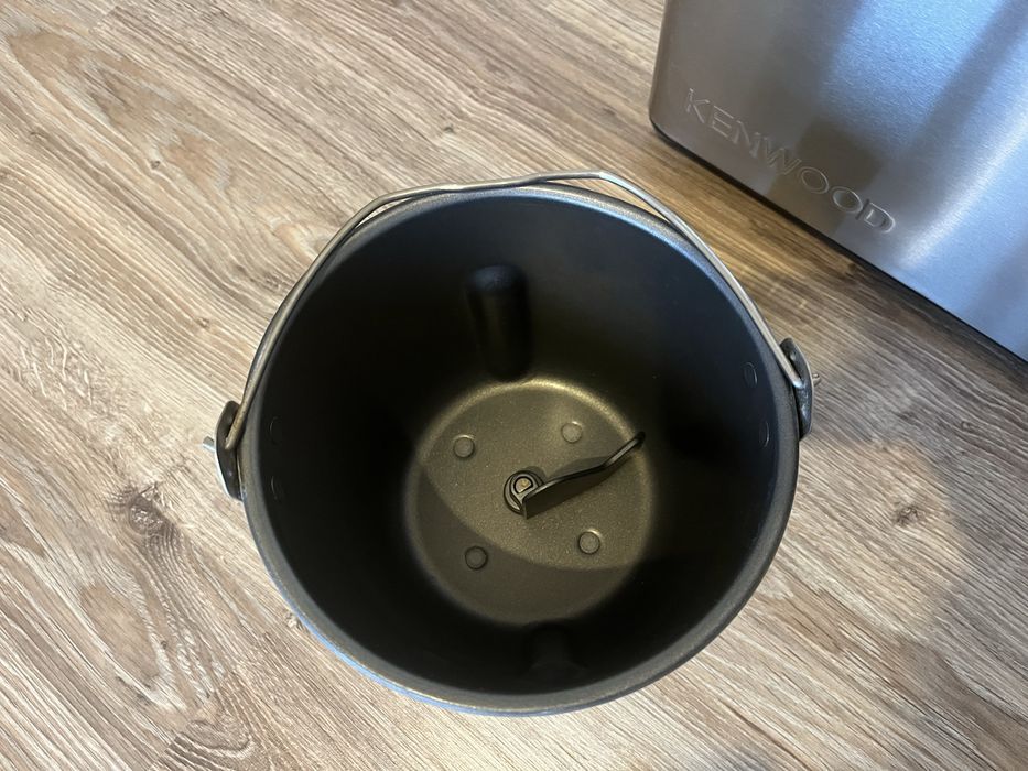 Хлібопічка Kenwood BM450