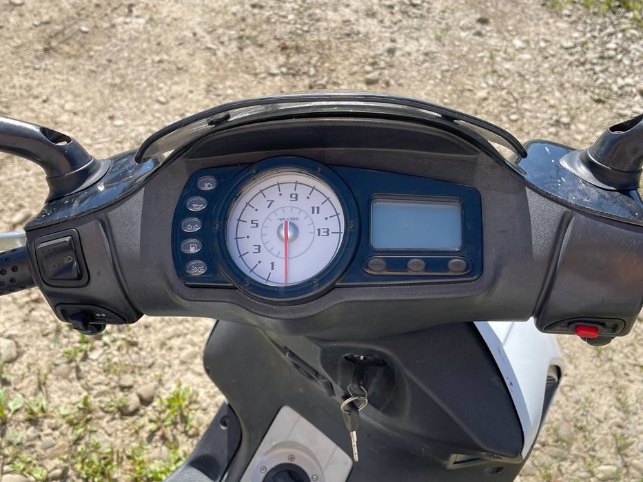 Продам скутер Piaggio NRG POWER