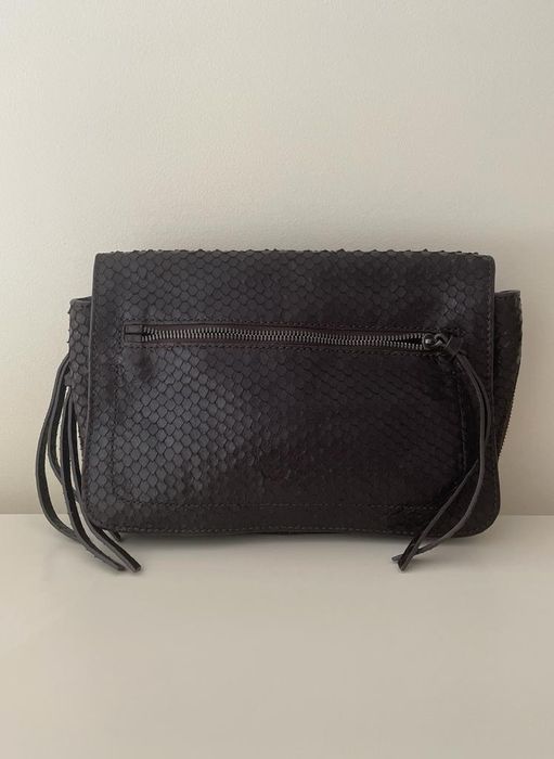 Mala de senhora em pele.