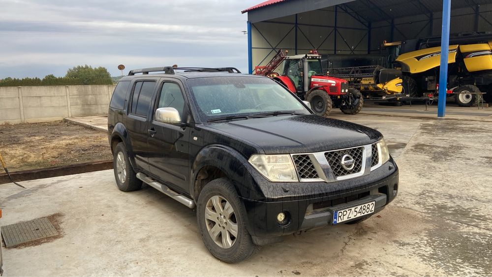 Nissan pathfinder 2006 rok