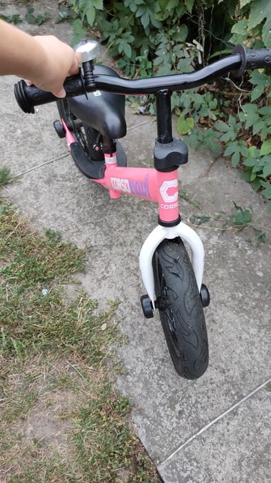 Велобіг, беговел для дівчинки