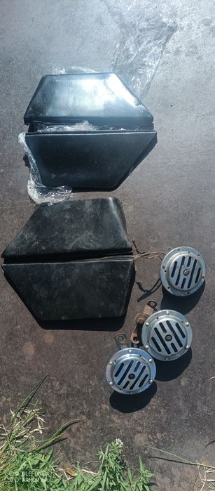 Ящик акумуляторний корпус кріплення резинки ява