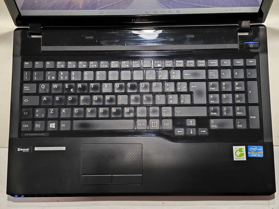 Fujitsu LifeBook AH552 i5 SSD 128GB 8GB ram