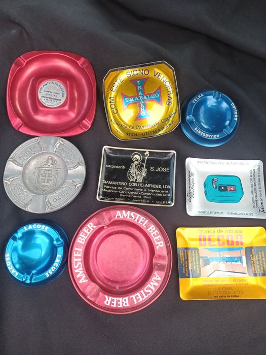 Lote de cinzeiros em metal ( vários preços)