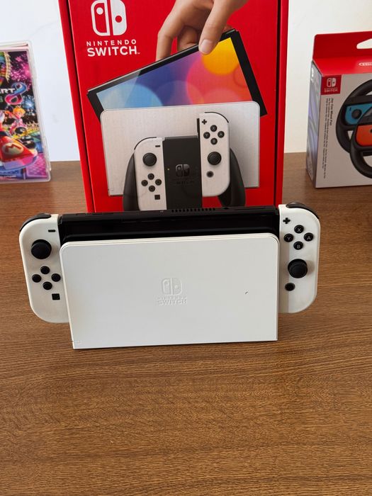 Nintendo Switch Completo com Acessórios Extras - Ainda com garantia