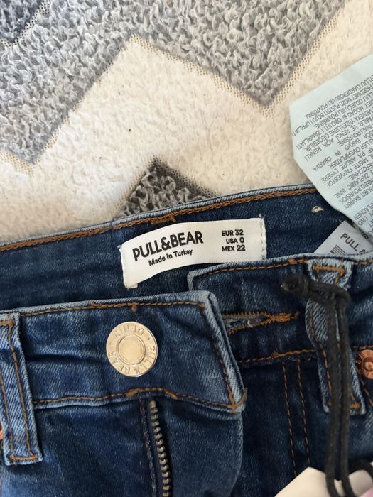 джинси кльош pull&bear