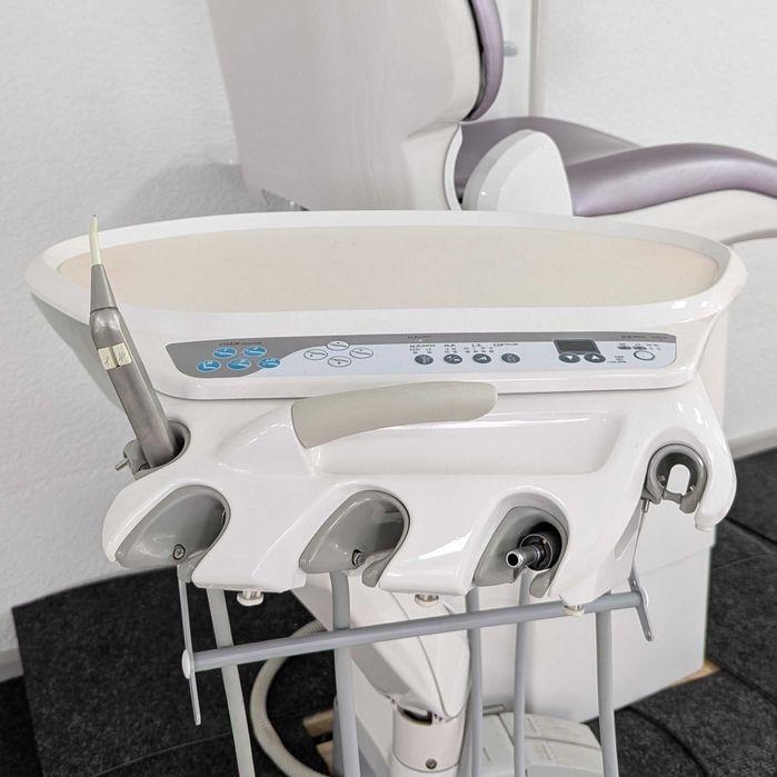 Стоматологічна установка Morita Emcia