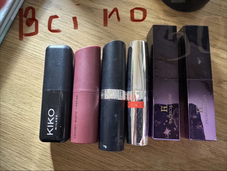 Лоти набори косметики тіні помада румʼяна maybelline max factor