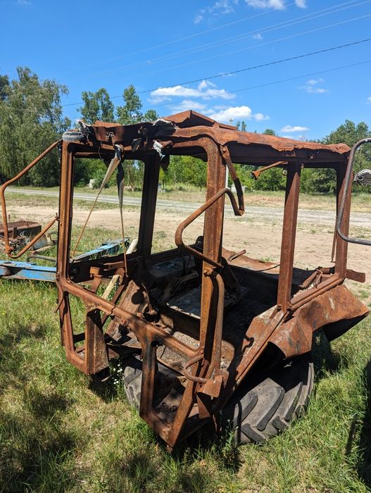 Кабіна МТЗ крила Кронштейни крил мтз 892 МТЗ 82 велика кабіна УК капот