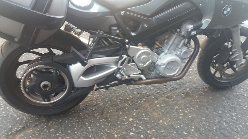 BMW F 800 S na części koło fotel kierownica silnik czasza
