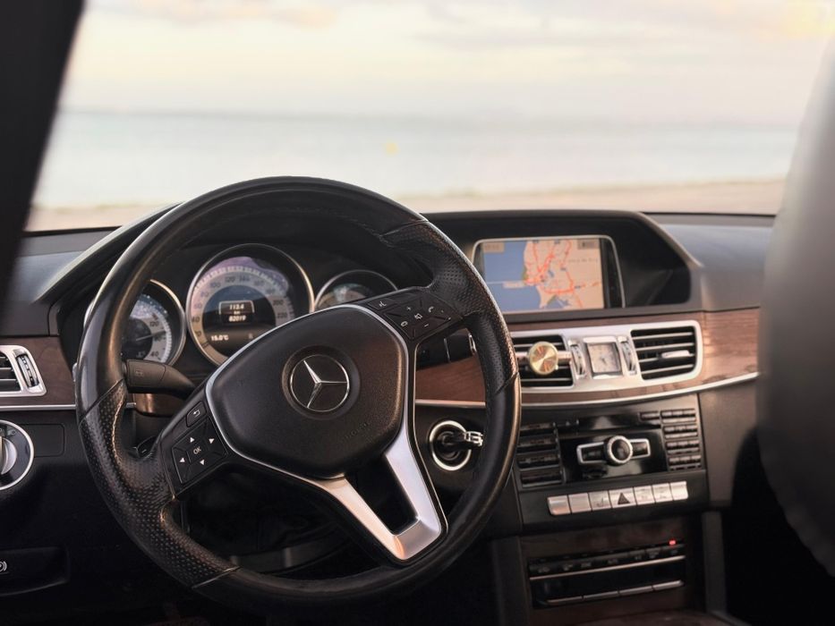 Mercedes-Benz E250 só 82.000 kms Nacional