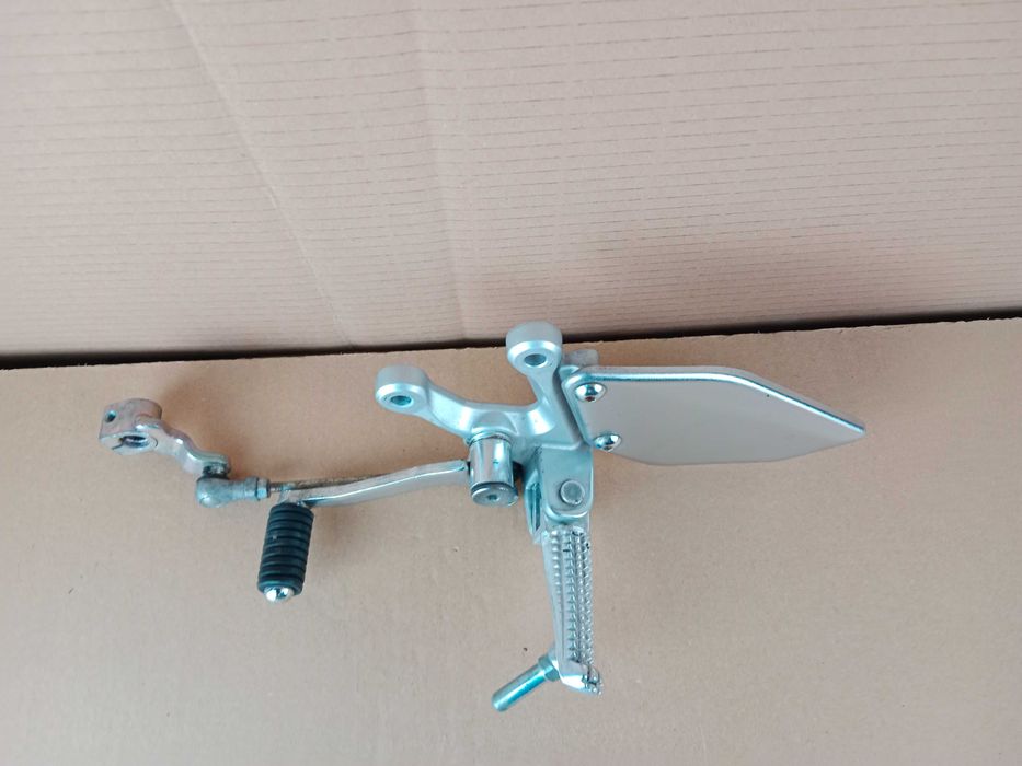 Yamaha YZF R3 Set Lewy Kierowcy Dźwignia Podnóżek Przód Przedni 15-18