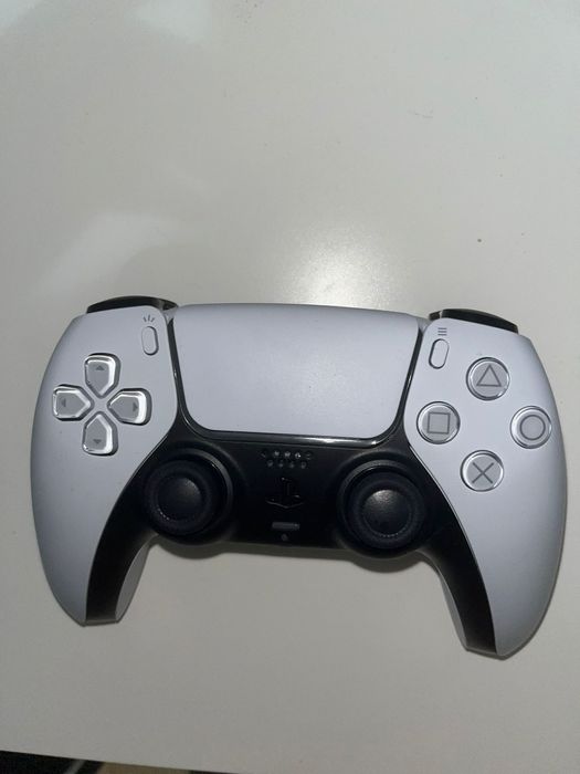 PlayStation 5 with 1 controller64739228866563121