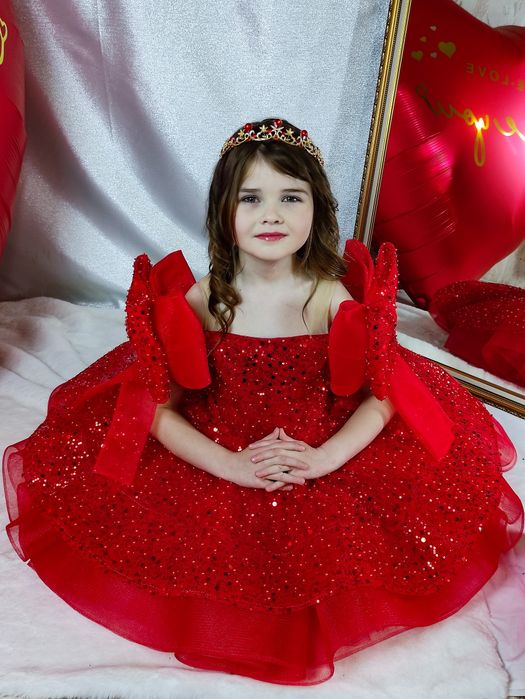 Червона сукня на зріст 122-128