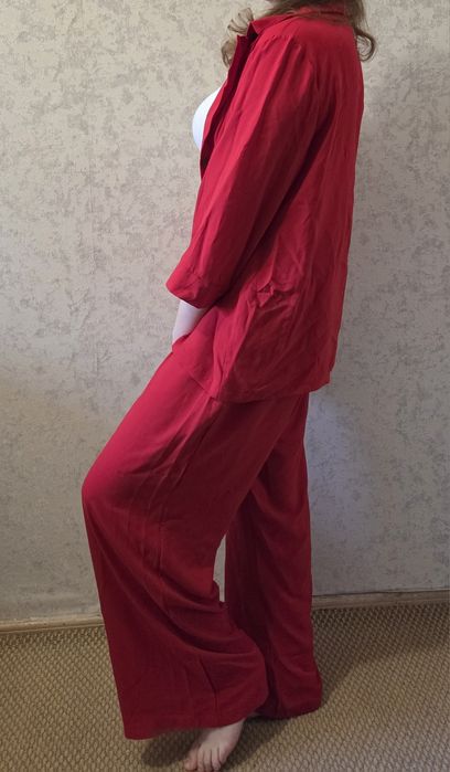 Жіночий червоний костюм oversize + майка, розмір L