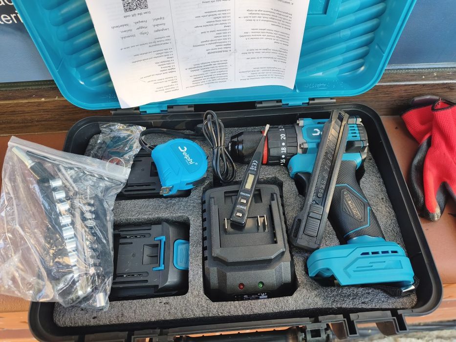 Wiertarko-wkrętarka Delphi tools z akcesoriami