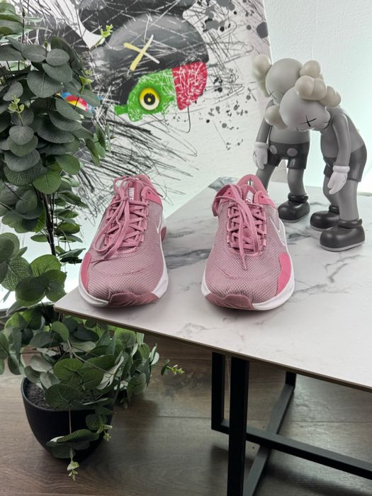 Кросівки Nike Legend Essential 44 розмір Е10084