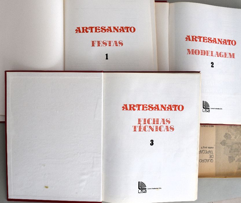 "ARTESANATO: enciclopédia de trabalhos manuais" em 3 volumes