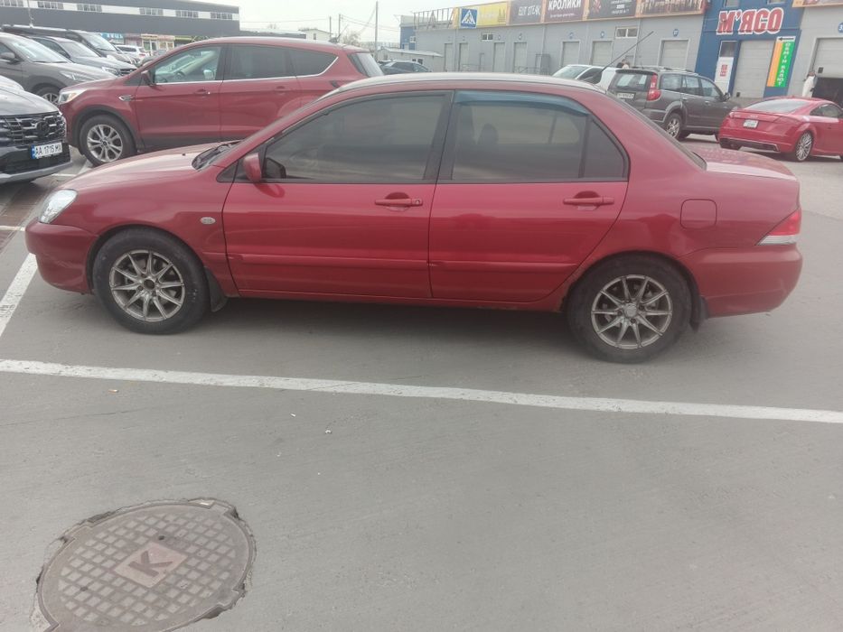 Продам лансер 9 газ/бенз акпп