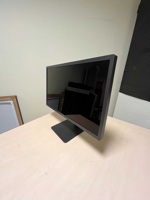 LG ultrafine 4k 24 (for Mac)