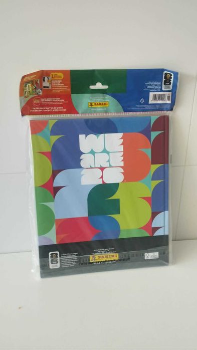 Caderneta Capa Dura Mundial 2026 + 8 Saquetas Cromos Panini - SELADA e NOVO