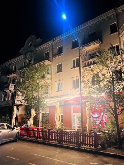 Продам двокімнатну квартиру, пр-т Миру, б. 21, м. Чернігів. Центр.