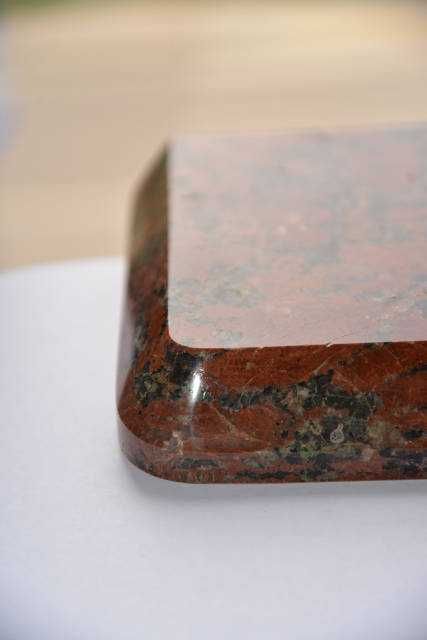 ГРАНІТНІ ВИРОБИ | Підвіконня | Стільниці | Сходи | Пам'ятники