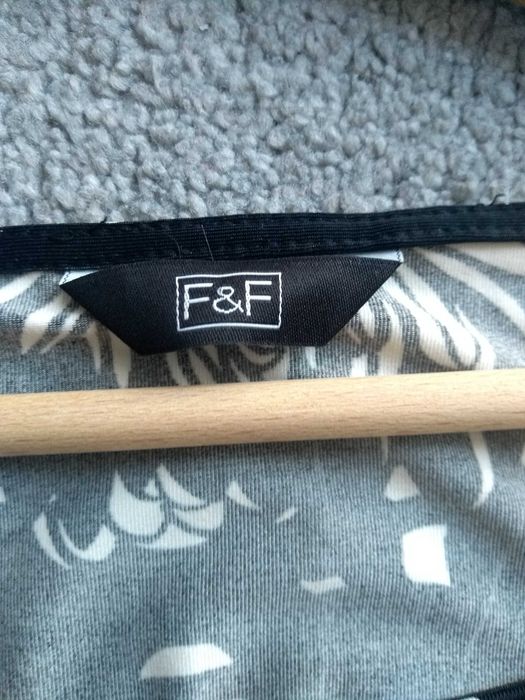 Sukienka bialo- czarna F&F