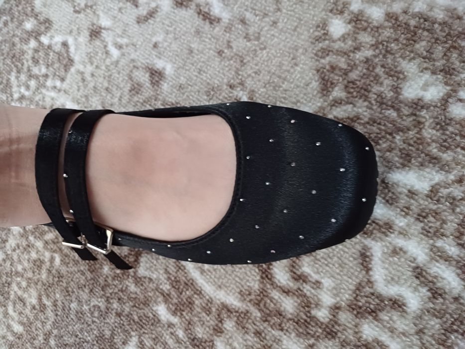 Жіночі балетки чорні