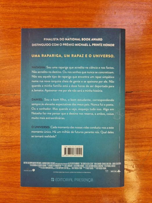 Livro "O Sol também é uma estrela"