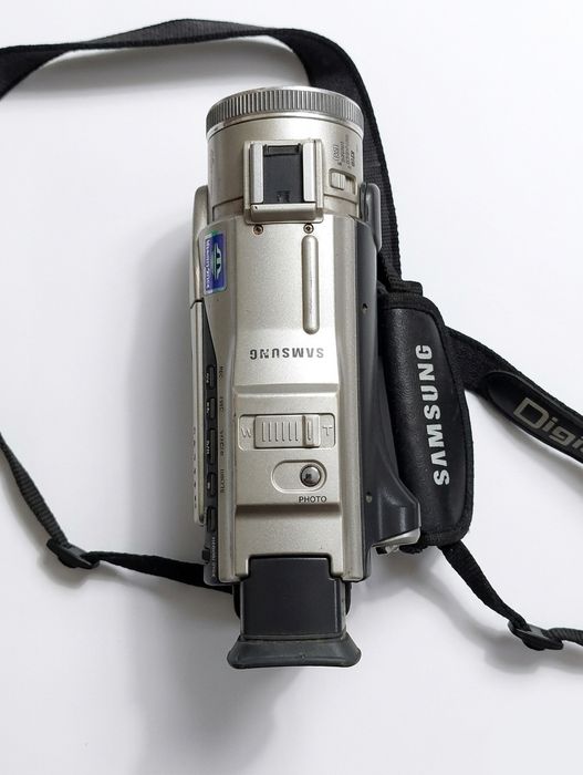 Винтажная Видеокамера Samsung VP-D87i (MiniDV) | 400x Zoom | Ретро-вайб Y2K