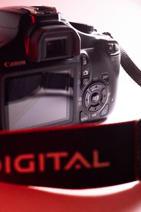 Canon 1100d с обьективами