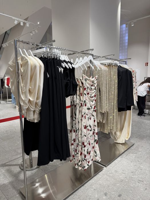 Новые джинсы Stella McCartney x H&M лимитированная коллекция везде sold out