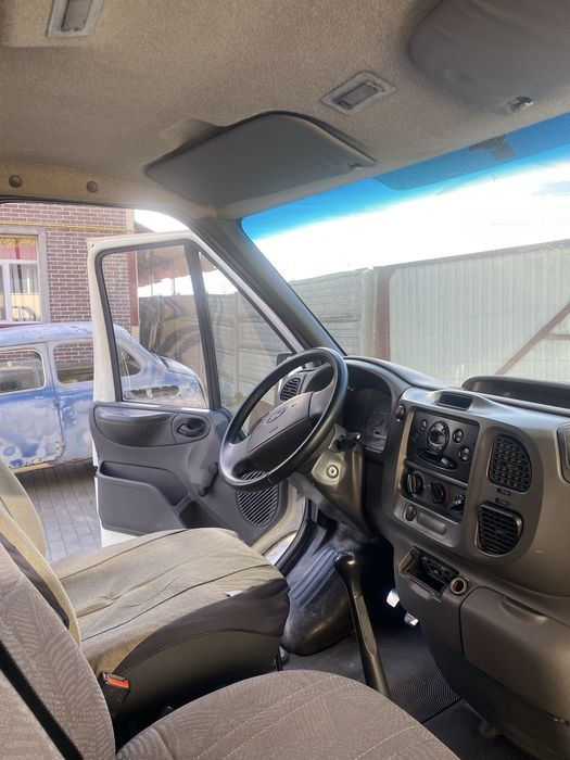 Ford  tranzit  85T260