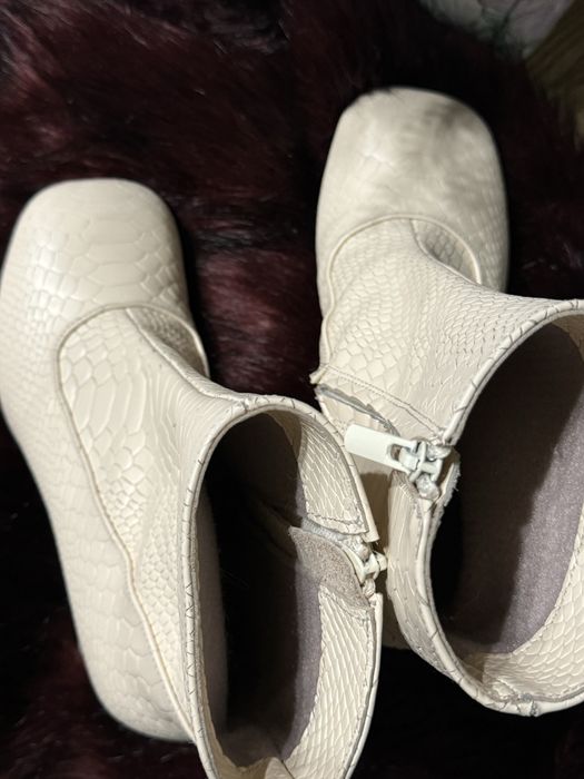 Ботильйони шкіряні чоботи