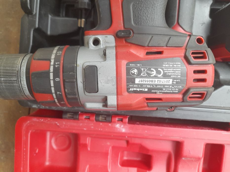 Aparafusadora EINHELL BRUSHLESS,  com caxa duas baterias e carregador