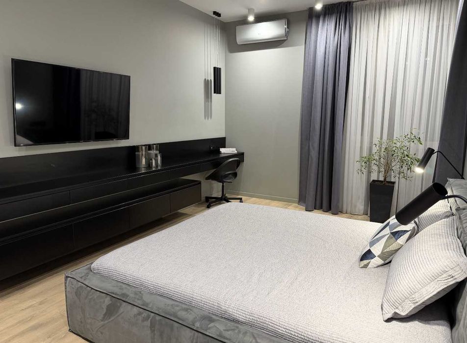 Печерськ Центр Лейпцизька Драгомірова Липки Верхогляда Французький