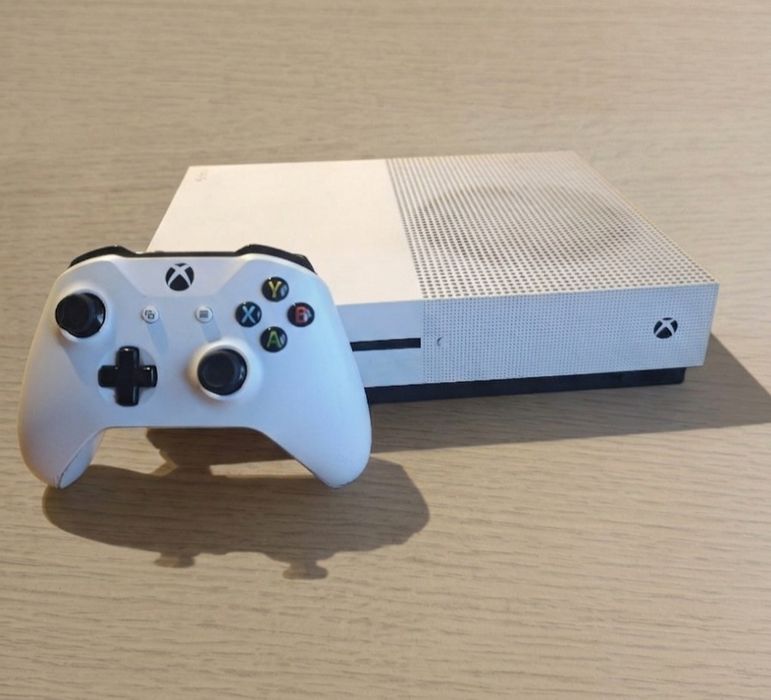 Konsola Xbox one S z napędem | 1 terabajt + FIFA 23