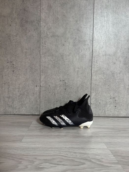 Korki buty piłkarskie Adidas Predator ze skarpetą rozmiar 35 skarpeta