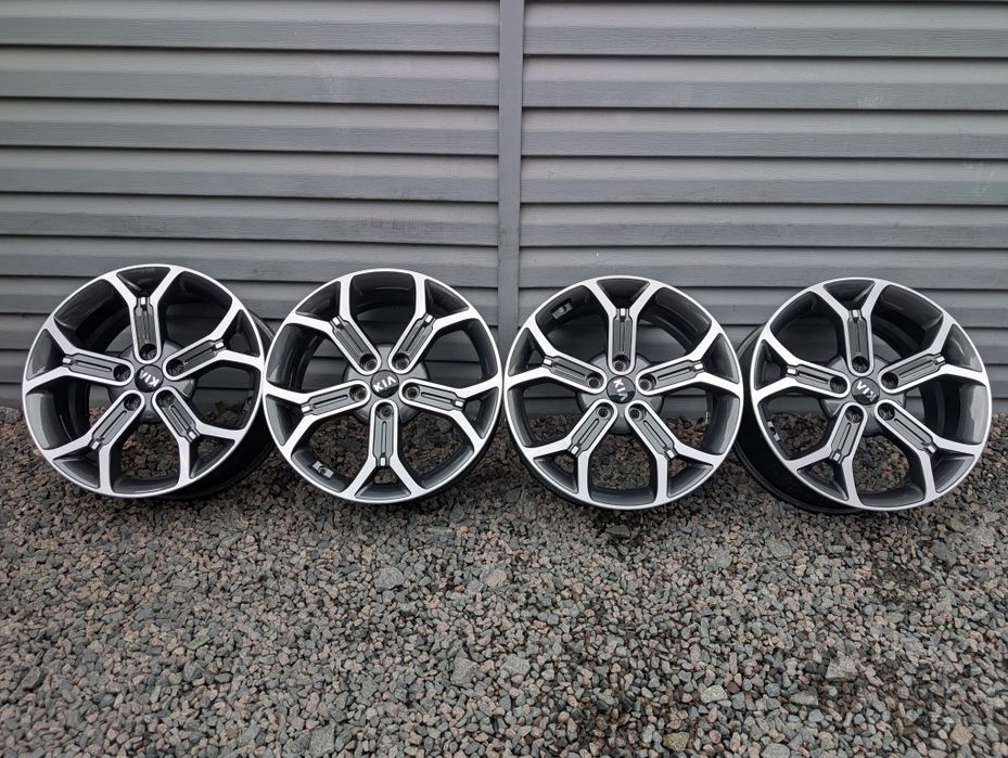 Комплект титанових дисків Kia 5/114.3 R18 5*114.3 18 ET45