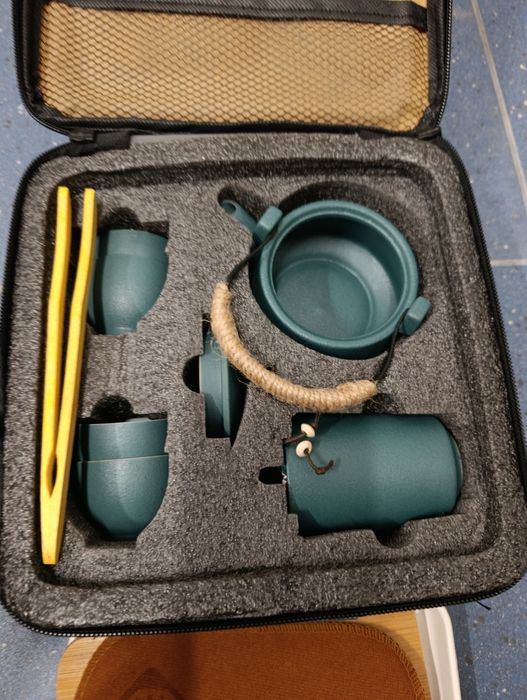 Elegancki Podróżny Zestaw do Herbaty – Ceramiczny, Styl Gongfu Cha + E