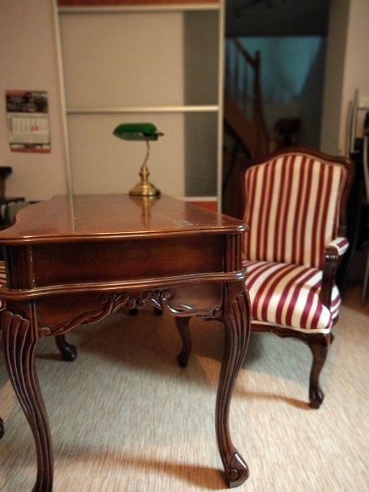 Sprzedam komplet mebli rzeźbionych, lampa gratis