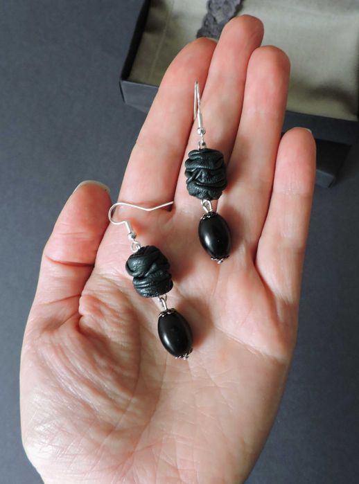 Серьги из кожи с агатом ручная работа