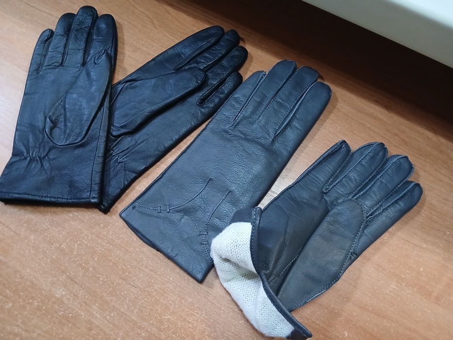 Ремни натурально кожанные. За два ремня 330