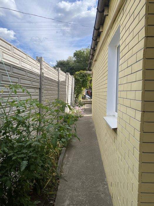 Продаж будиночку на Правому березі