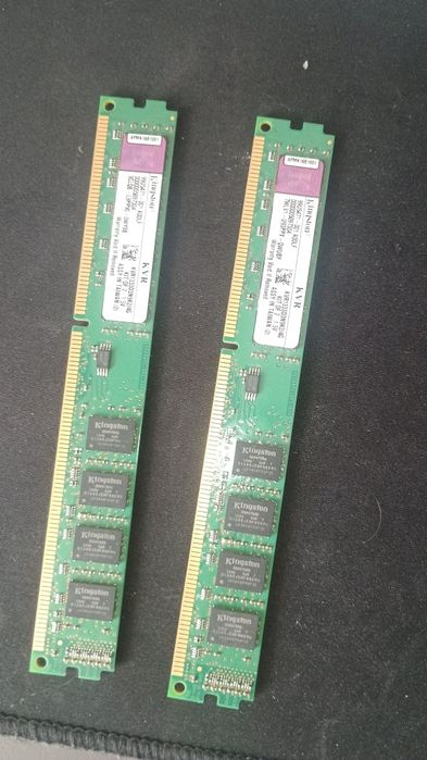 2x 4gb ram ddr3.