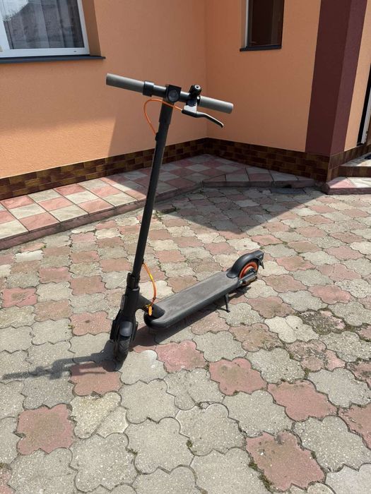 Продам Xiaomi Mi Electric Scooter 4 GO
Електросамокат Xiaomi Electric
