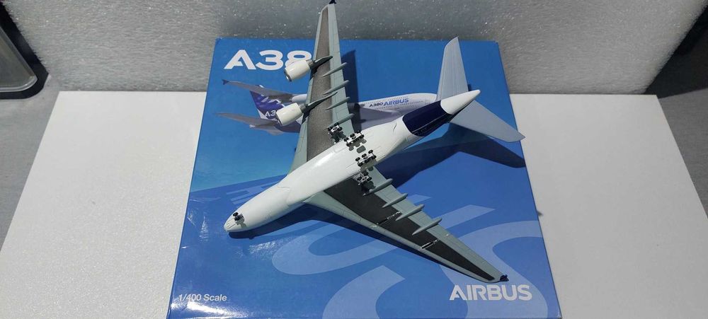 Avião Boeing Aviões Airbus escala 1/400 em Metal Varios Ver Fotos 22