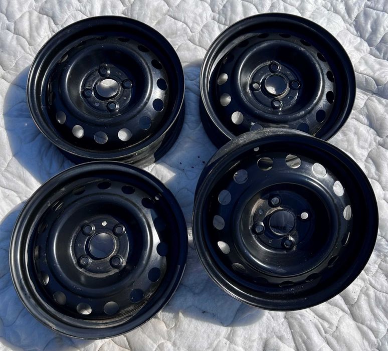 4x felga stalowa 5Jx14 Hyundai i20 4x100 ET45 nowe KFZ