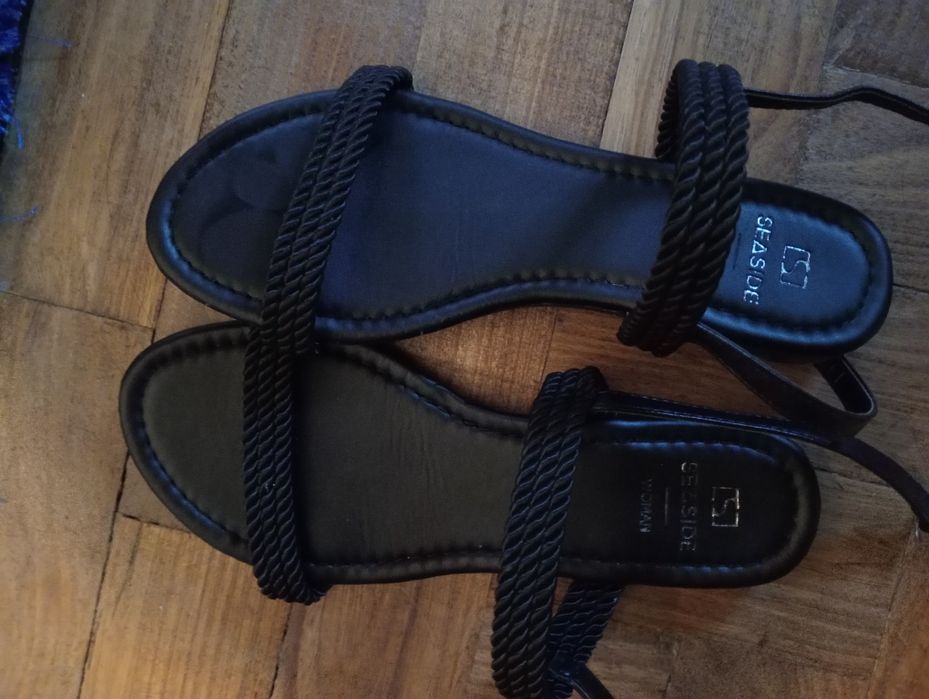 Vendo sandálias verão